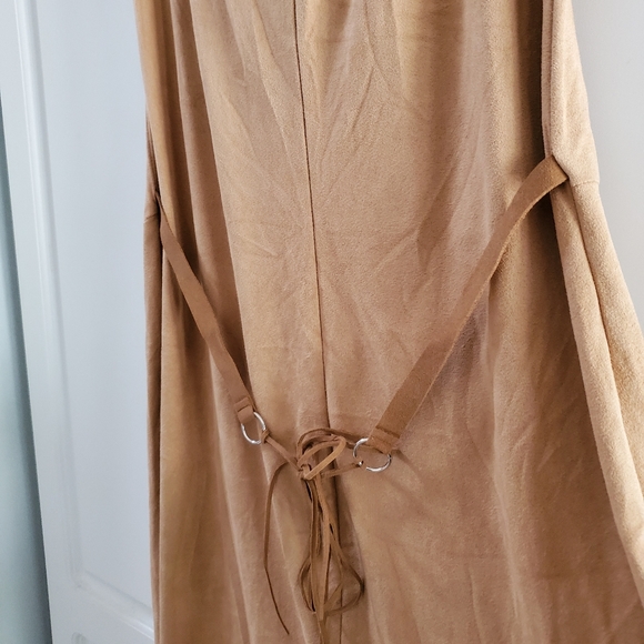 Skirt - Picture 3 of 8